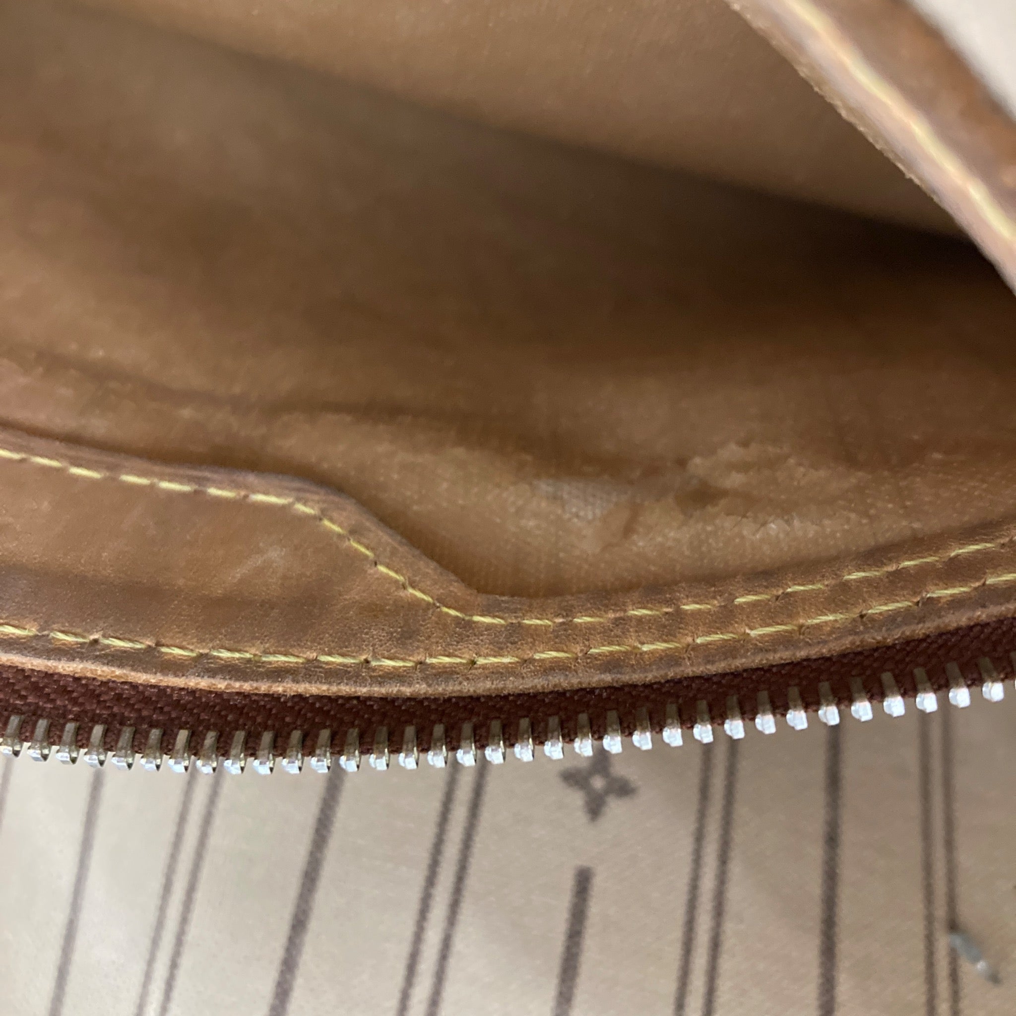 Louis Vuitton Neverfull MM