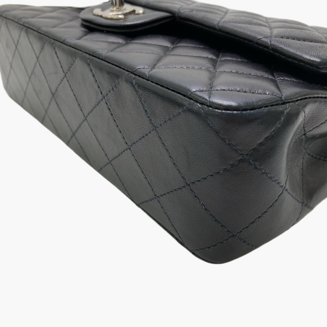 Chanel Classic Flap Medium