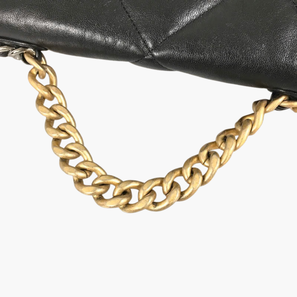 Chanel 19
