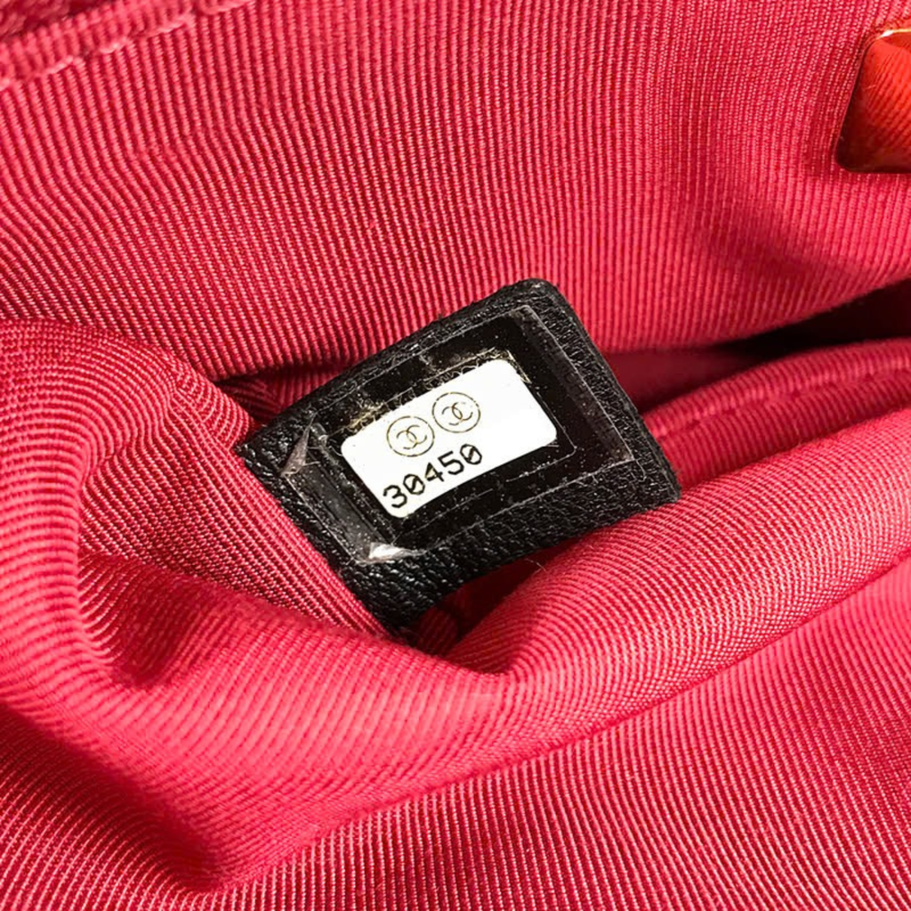 Chanel 19