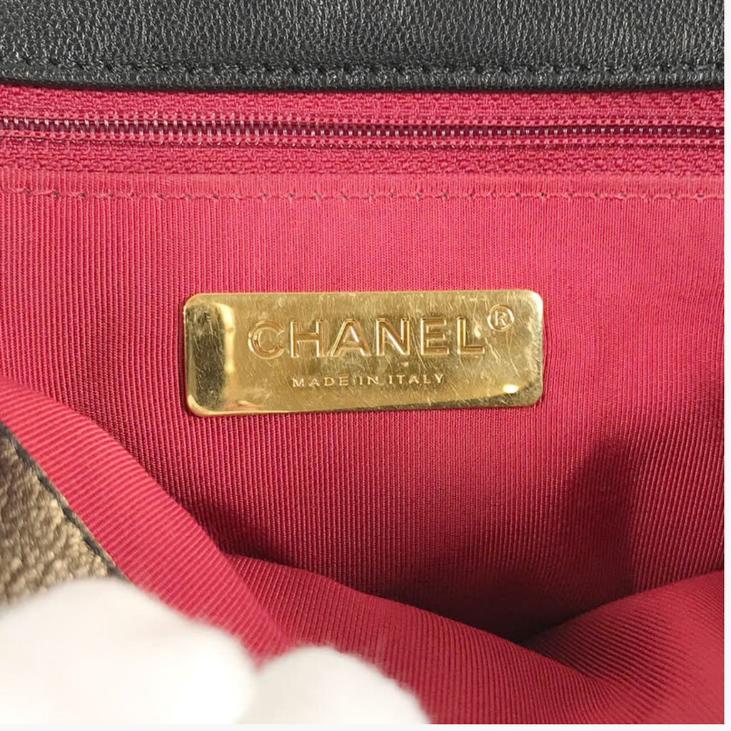 Chanel 19