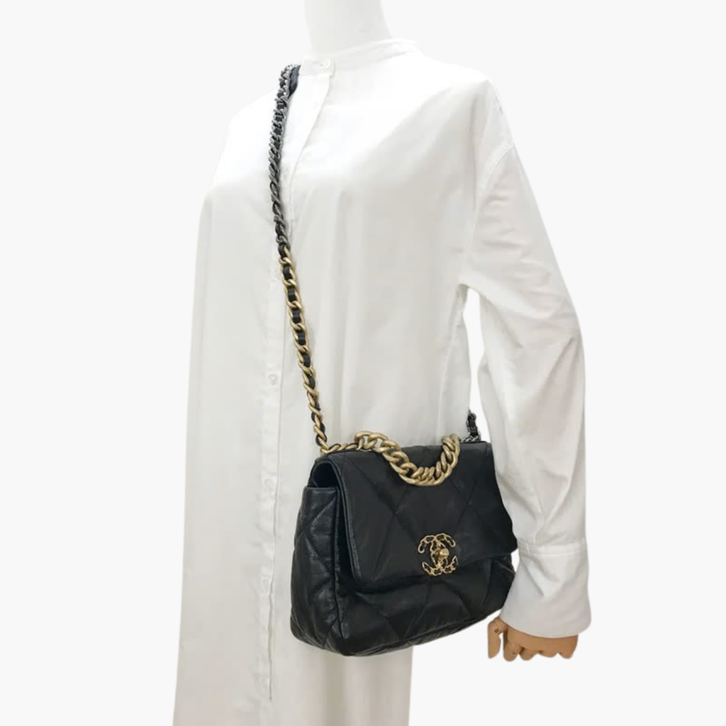 Chanel 19