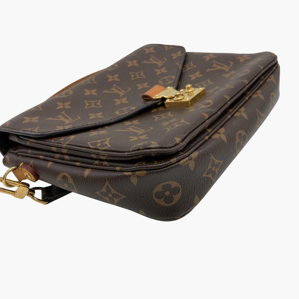 Louis Vuitton Pochette Métis