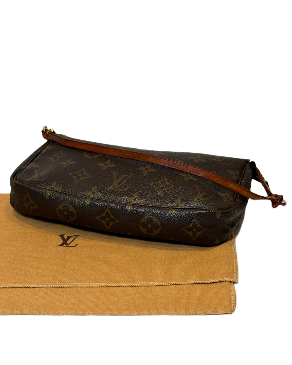 Louis Vuitton Pochette
