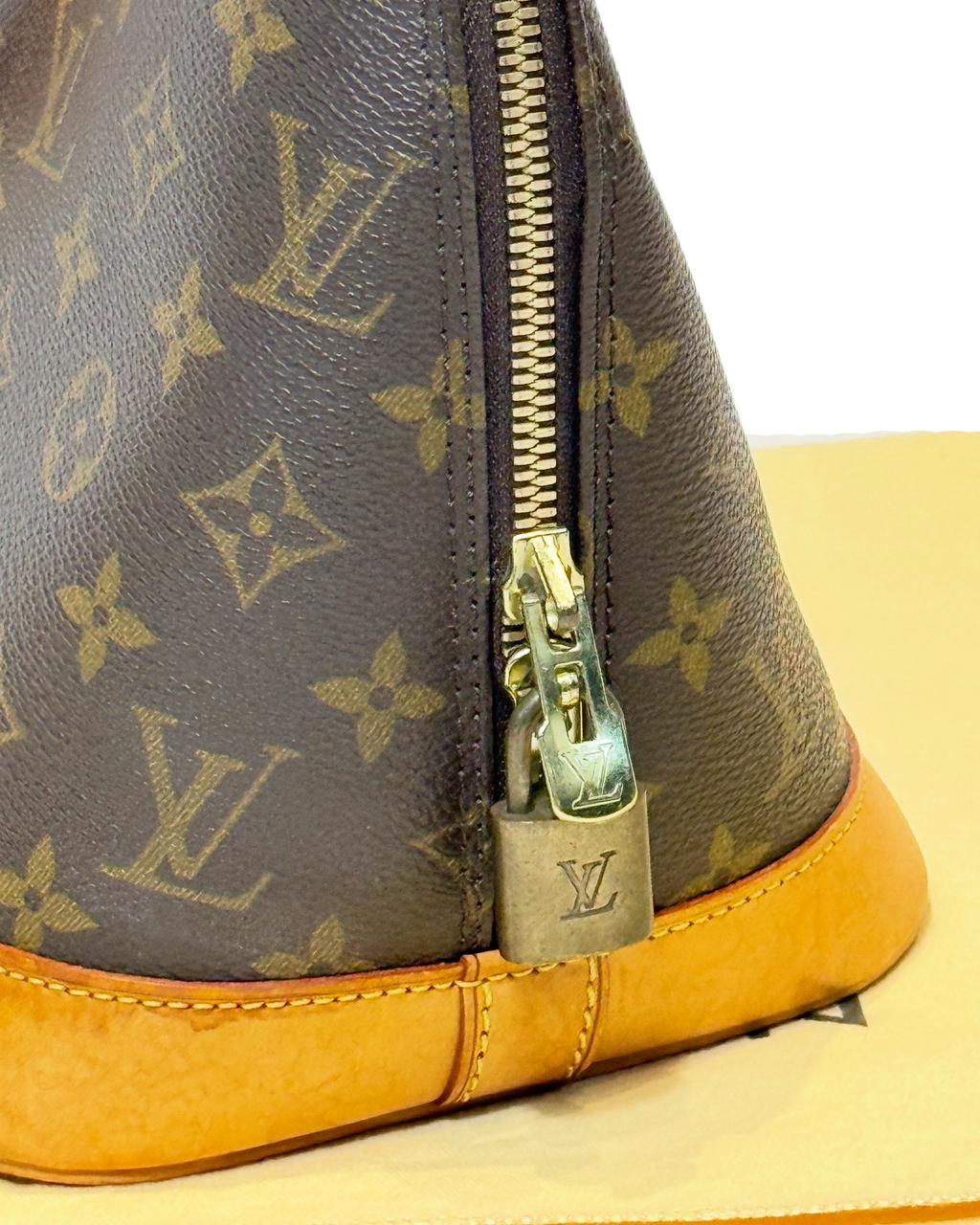 Louis Vuitton Alma