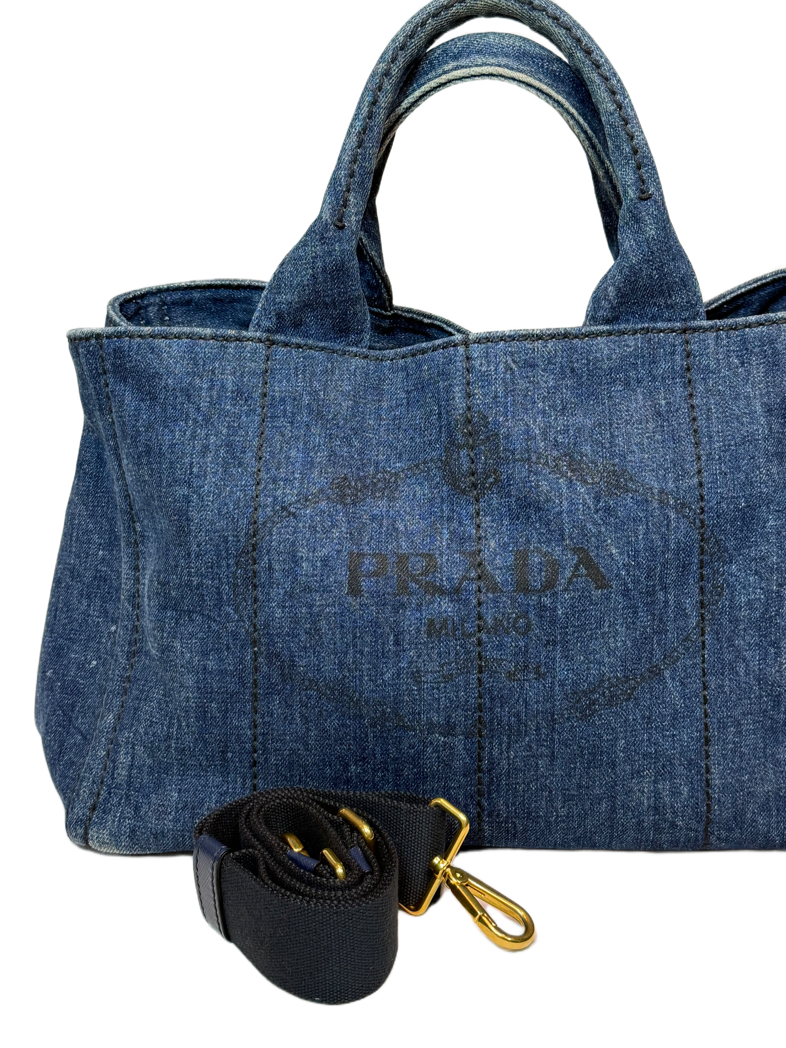 Prada Canapa