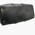 Bunden af ​​Chanel Boston Duffle Bag