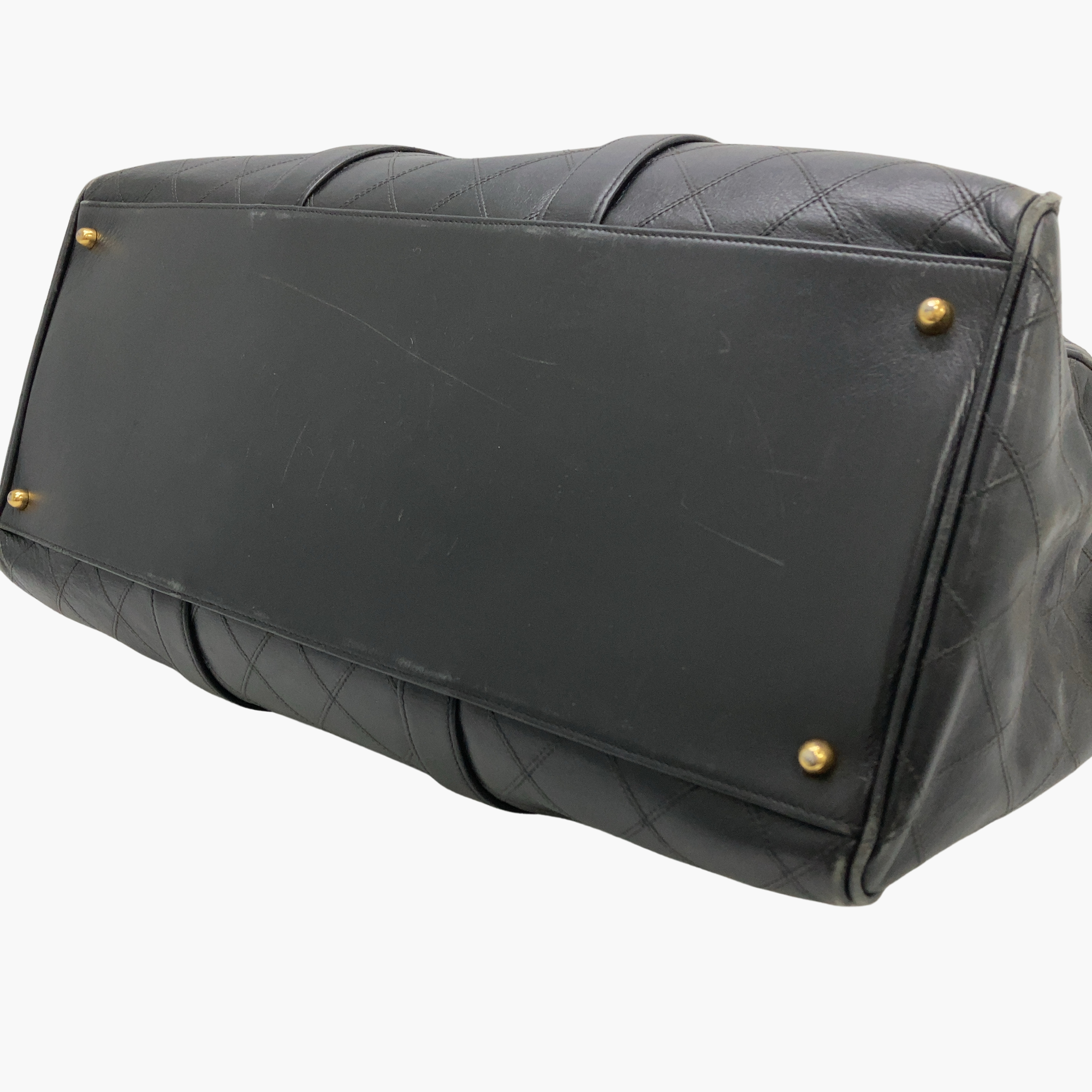 Chanel Boston Duffel Bag fra bunden