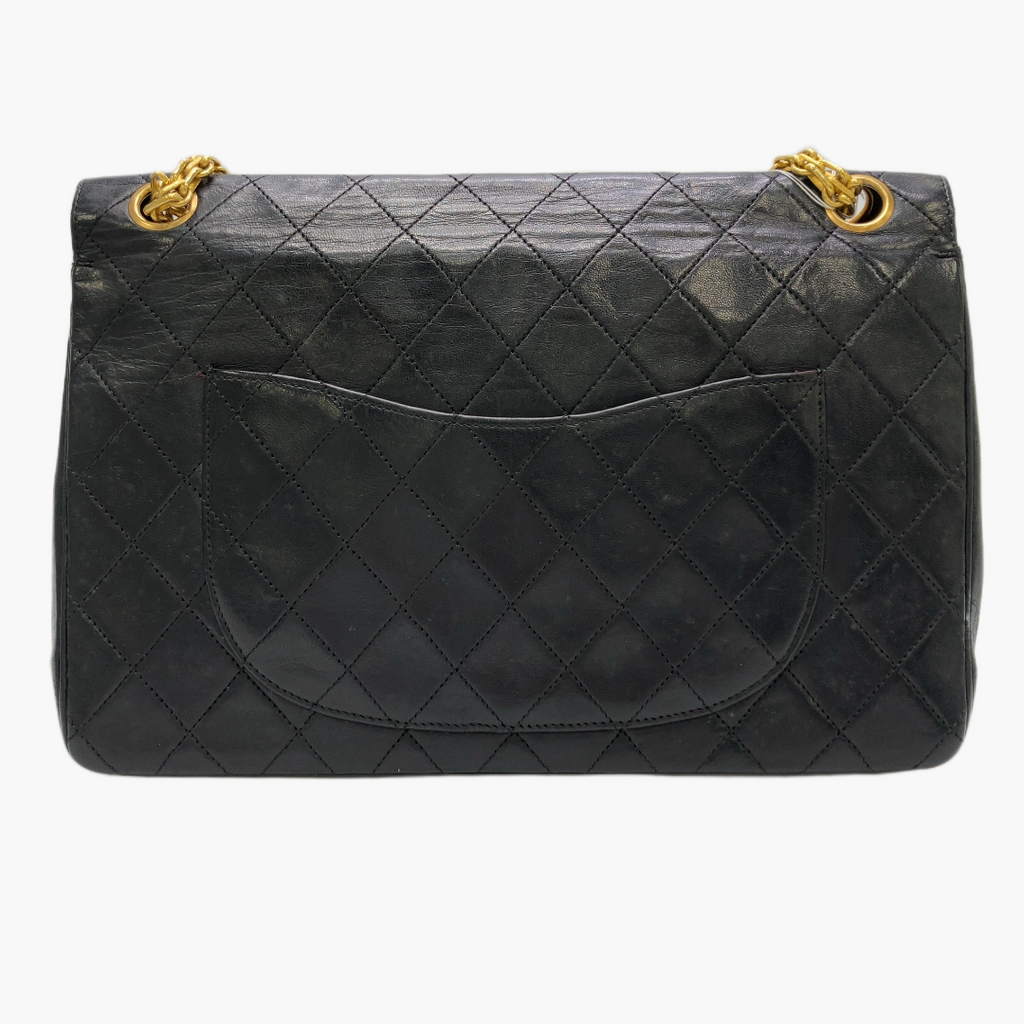 Chanel Classic Flap Medium - syet sort læder på taskens taske