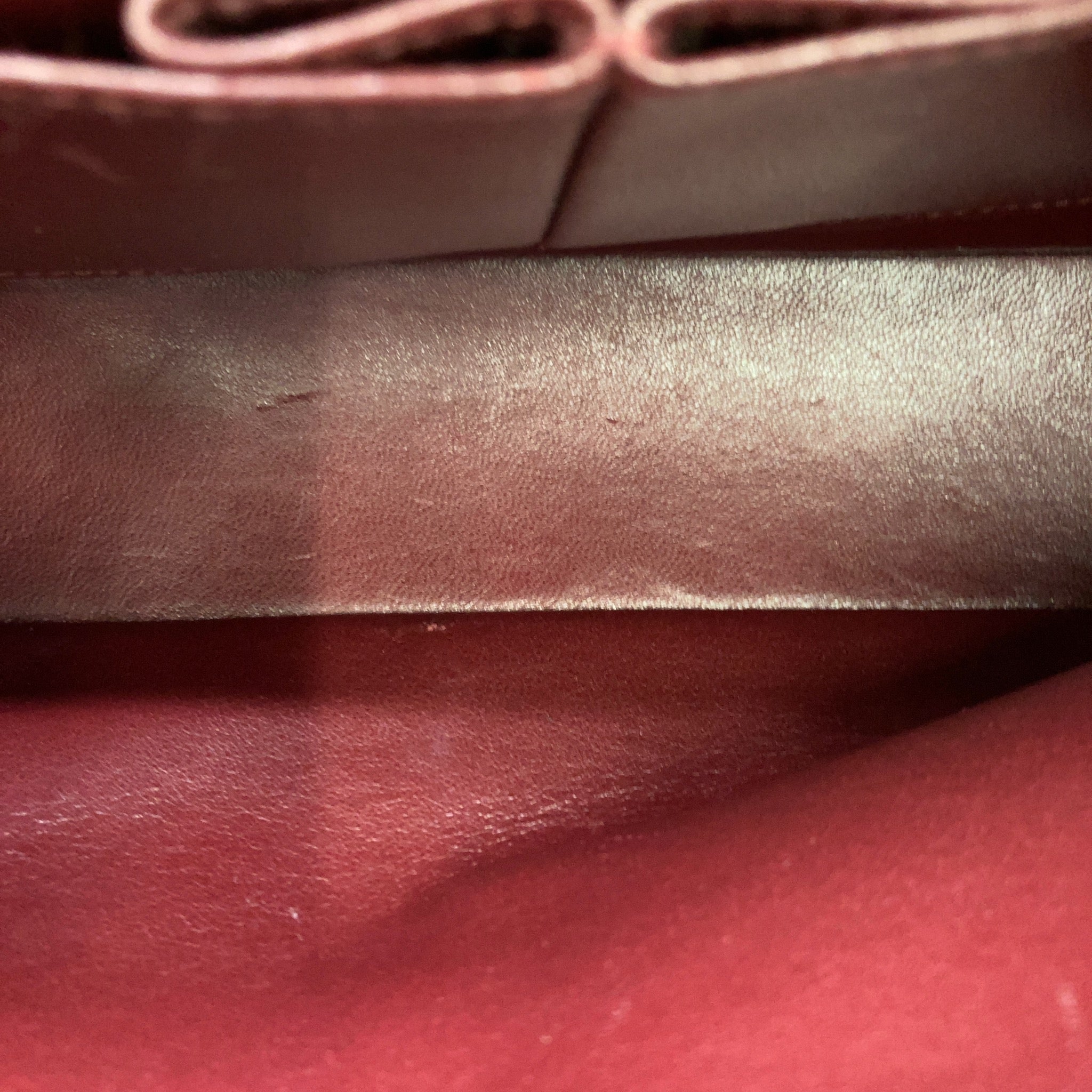 Chanel Classic Flap Medium - bordeaux læderforing indvendigt i tasken