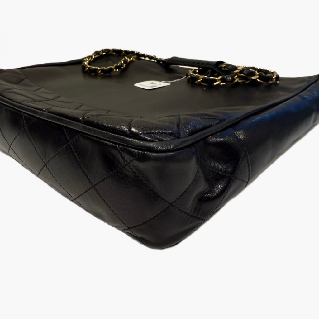 Kanten af ​​Chanel Tote Bag