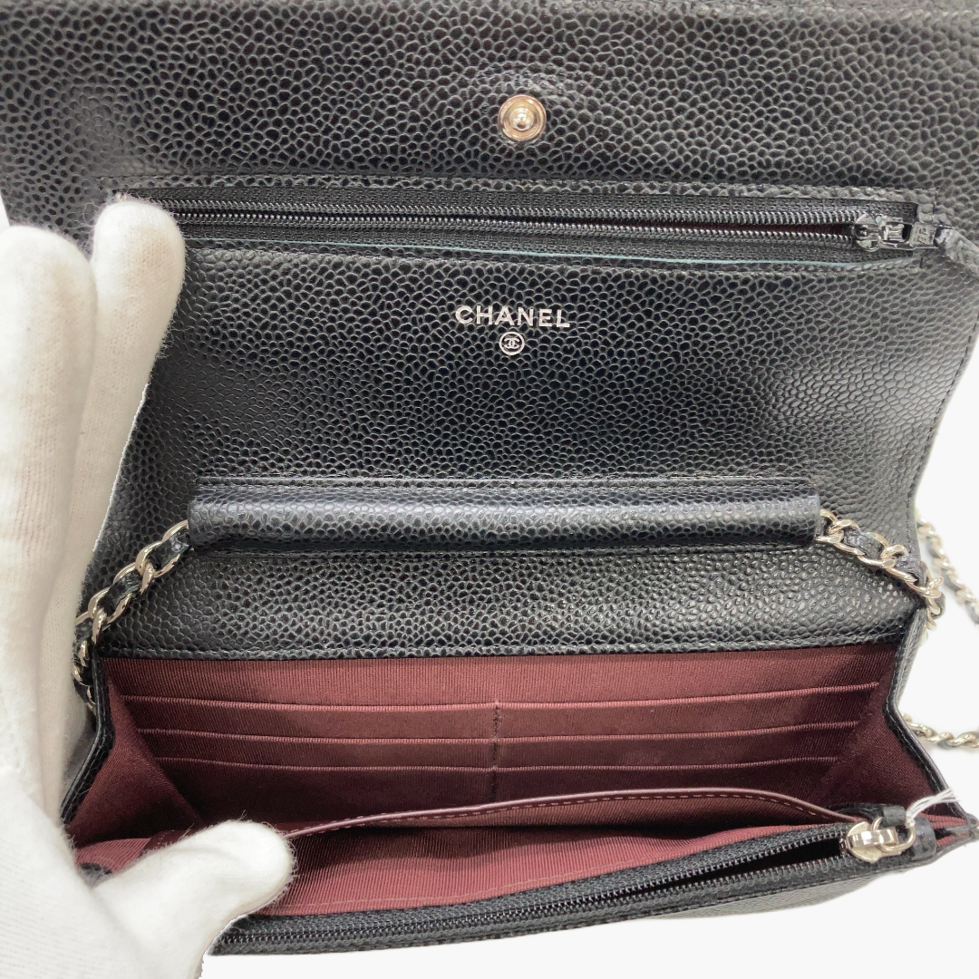CHANEL Chain Wallet
